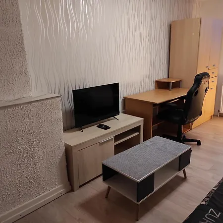 Calme Dans Quartier Résidentiel. Nancy