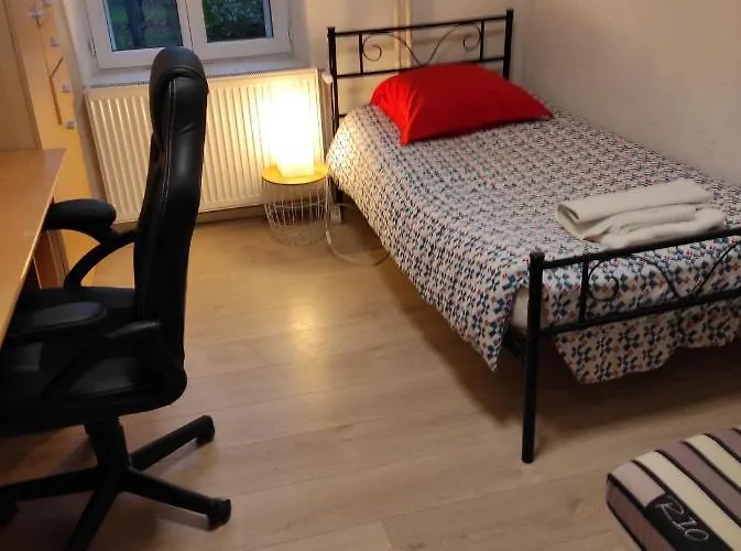 Apartmán Calme Dans Quartier Residentiel. *